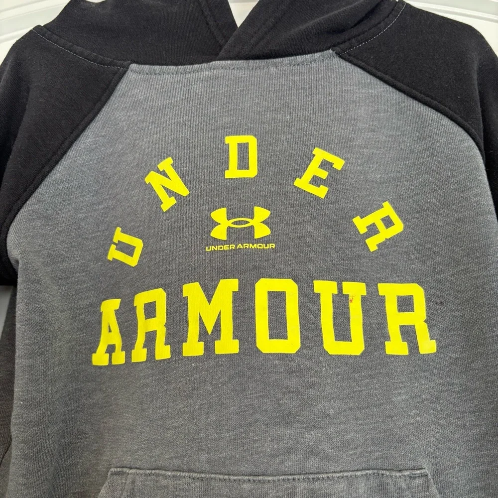 Under Armour Kids Gray and Black Hoodie Size 6
